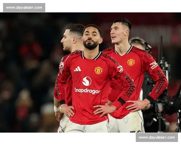 前曼联铁卫力荐双星：姆贝莫锋线利刃 + 库尼亚中场新核